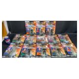 13 Star Trek Voyager Figures w Collector Cards