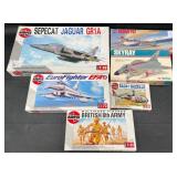 6 Vntg Airfix Model Kits - Aircraft & Army Figures