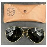 Ray-Ban Aviator Sunglasses w Case