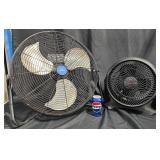 2 Working Floor Fans - Honeywell & iLiving