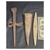 Dengec Anvil w Sharpening Stone & Horn Pouch