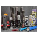 Flashlights w 5 Mag-Lite Models +