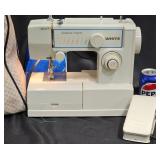 White Quilters Friend Sewing Machine 221N
