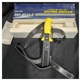 New Wenoka Sea Style Diving Knife w Box & Sheath