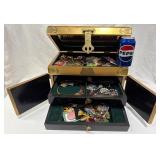 Vintage Japanese Lacquer Jewelry Box w Abalone