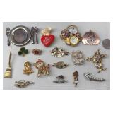 Vintage Novelty & Holiday Brooches w Clown, Arrow+