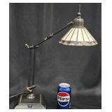 Quoizel Desk Lamp w Stained Glass Shade, Works