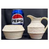 Belleek Porcelainï¿½Clearyï¿½Creamer & Sugar Set