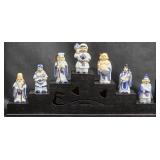 7 Lucky Gods Porcelain Figurines Set, Display