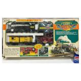 Electric RailKing G Scale Train Set w Tracks, Cars
