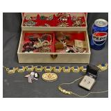 Vintage Jewelry Box w Vintage Fashion Jewelry