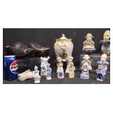 Vntg Dutch-Themed Figurines, Clogs, S&P Shakers+