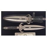 2 Demon Fang / Split-Blade Dragon Claw Daggers