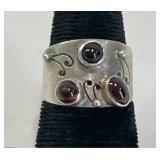 Sterling Silver Ring w Garnet, Black Stones Sz 6.5