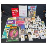 Sports Memorabilia w Comics & Pins