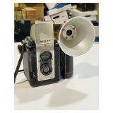 Argus 75 camera & flash kit - metal box