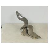 metal seagull figure 19' wide