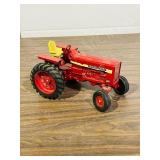 Cast 10' International ' Farmall 856' tractor-