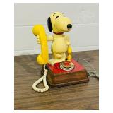Vintange Snoopy upright dial phone