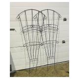 2 - 5 ft metal trellis