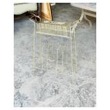 small wire frame record stand