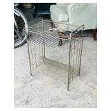 wire frame stereo / record stand