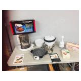 tote- Kitchen appliances/ gadgets