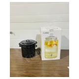 Enamel pot & Juice dispencer -