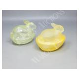 2 glass rabbit 2 pc dishes (green,yellow)