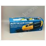 Auto vacuum cleaner, orig box
