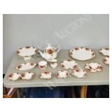 16 pc Royal Albert china- Old Country Rose