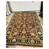 wool area rug - approx 5 ft x 7ft-