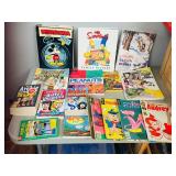 box- comics, animated booklets- Peanuts, Hobbes