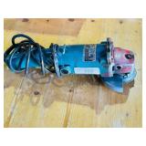 Makita 125mm disc grinder