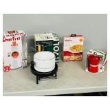 box- assorted kitchen items