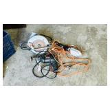 2 power tools & trouble light