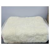 sheep skin bed cover - exec condition
