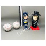 2 baseballs & 2 bobble heads