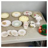 boxlot- mismatched cups/ saucers + extras