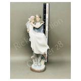 Lladro wedding couple - 11"