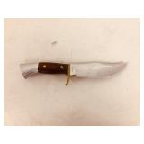 hunting knife with sheath