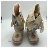NATIVE AMERICAN MOCCASIN BOOTS