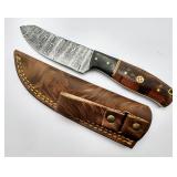Nice Damascus Steel Hunting Knifee