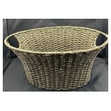 24ï¿½ Woven Basket/ Hamper