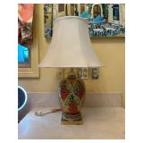 Very Nice Vintage Ceramic Chinoiserie Style Lamp