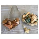 Lots Of Miscellaneous Home Decor Items