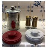 Shakers. Canister, Presses
