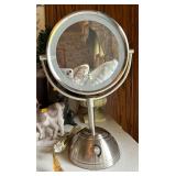 Lighted Vanity Mirror