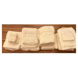 Lot Of Nice Towels, Washcloths, & Bath Mat