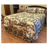 Beautiful Queen Size Comforter Set